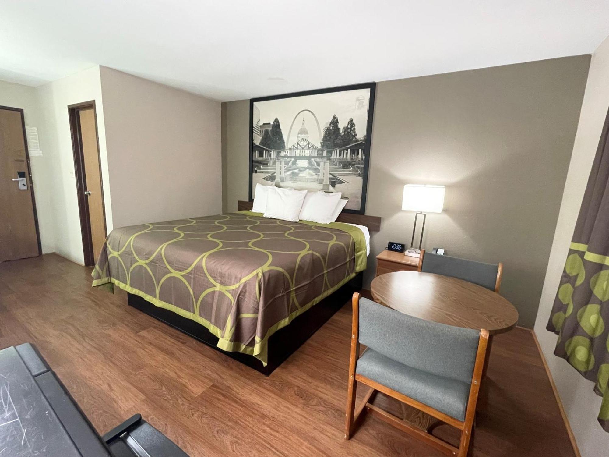 Hotel Super 8 By Wyndham Eureka/Six Flags Nearby Exteriér fotografie