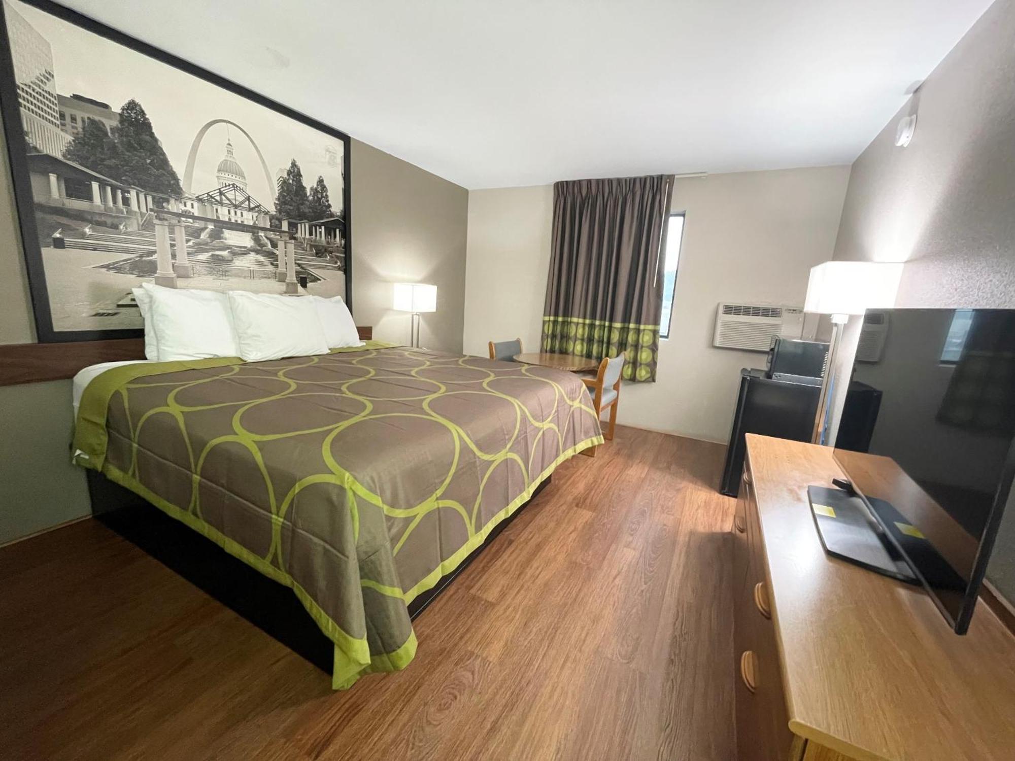 Hotel Super 8 By Wyndham Eureka/Six Flags Nearby Exteriér fotografie